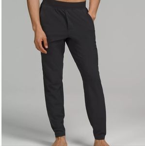 Lululemon Men's Yoga Pant- Size Large